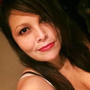 Meet your Posher, Ina